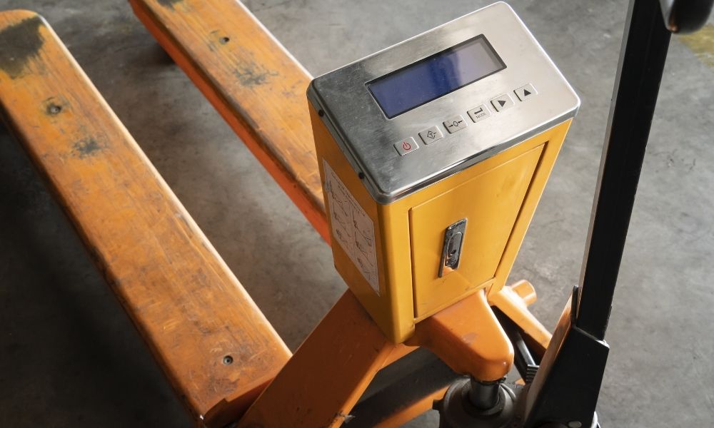 Key Advantages of Using Pallet Jack Scales in Your Warehouse