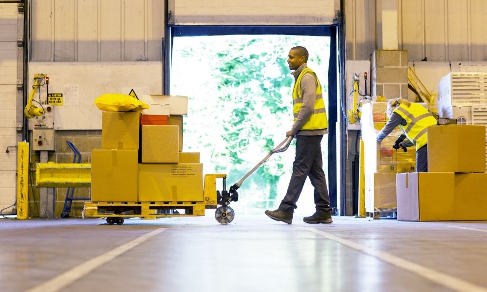 Tips for Choosing the Right Pallet Jack for Your Application